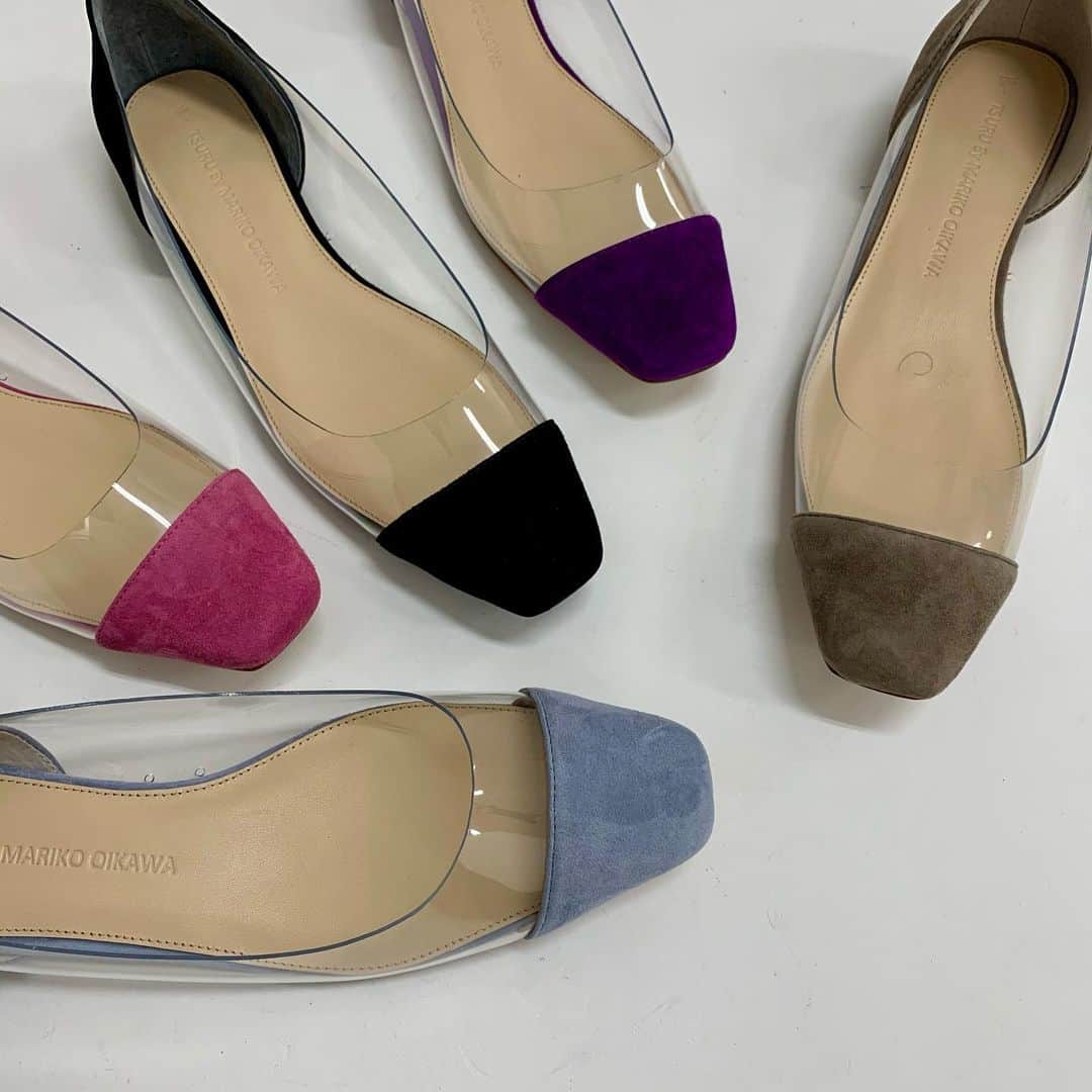Tsuru by Mariko Oikawaのインスタグラム：「2月入荷予定♪ 2021 ss collection.  Muscari SAX/PINK/BLACK/PURPLE/MOCHA ¥22,000+tax  PVCの軽やかさとスエードの上品さが大人が似合う遊び心へ♪ スクエアトゥでトレンドも意識◎ スタイリストさんにもとっても人気のアイテムです！  #tsuru #tsurubymarikooikawa #2021ss」