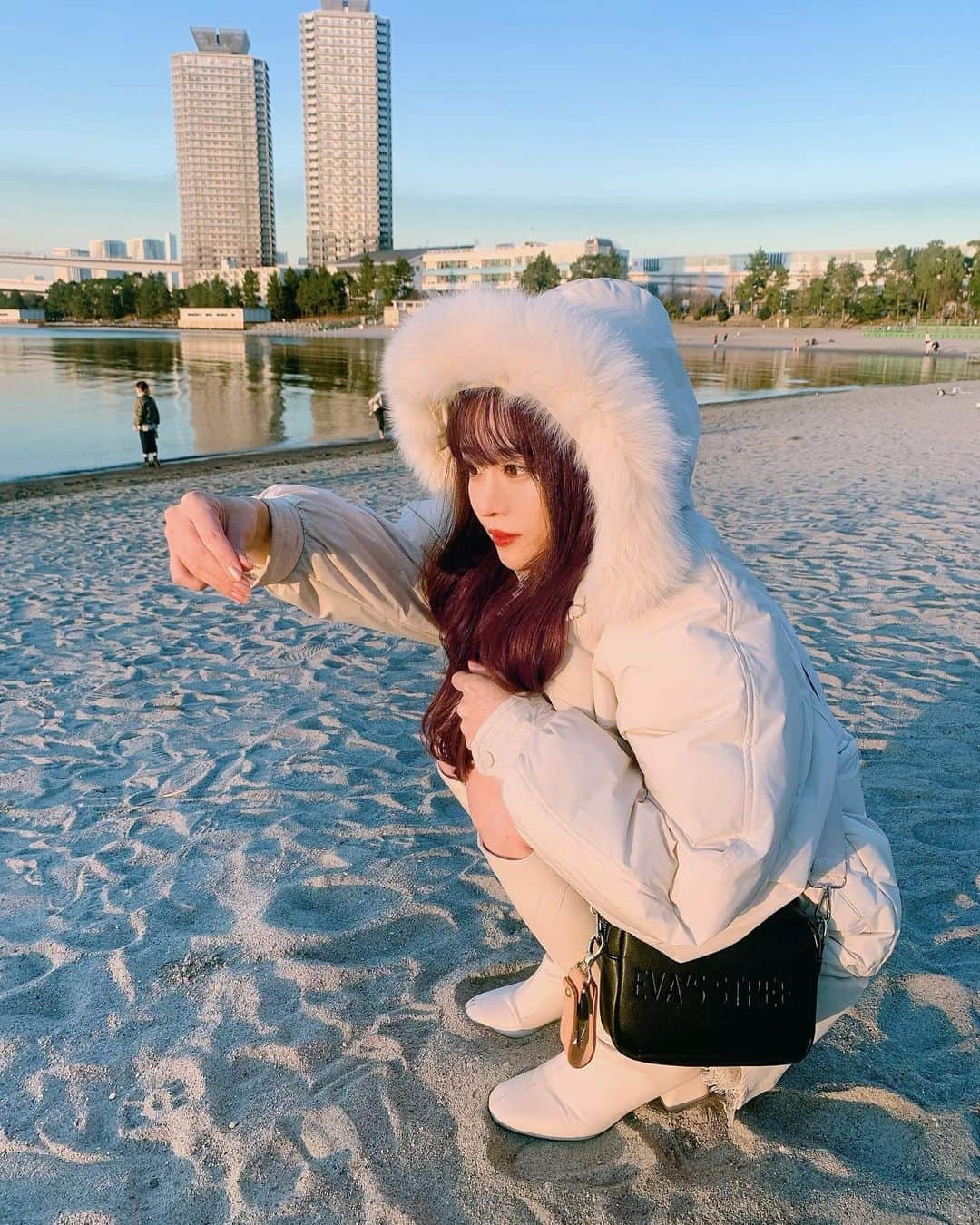 メルのインスタグラム：「みんな明日なんの日か覚えてる？🥲」