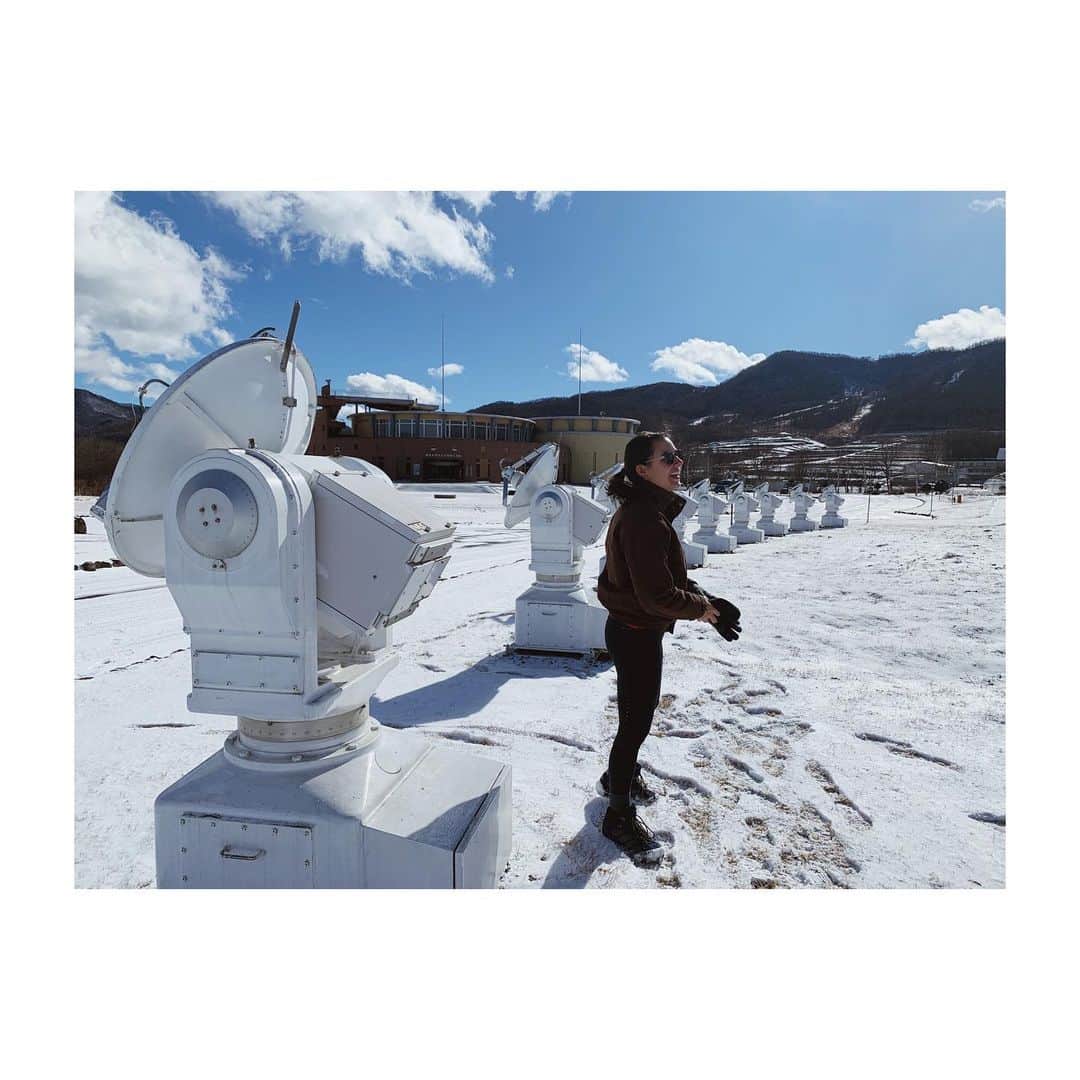 中井ノエミのインスタグラム：「❄️👽🍙 . . . #lensbible #roamtheplanet #stayandwander #voyaged #landscape #wanderlust #hellofrom #artofvisuals #japan #asia #wanderlust #instagramjapan #team_jp_ #nomad #japan #folksouls #nippon #artofvisuals #folkscenery #autumn #mountains #snow #winter #naturelovers」