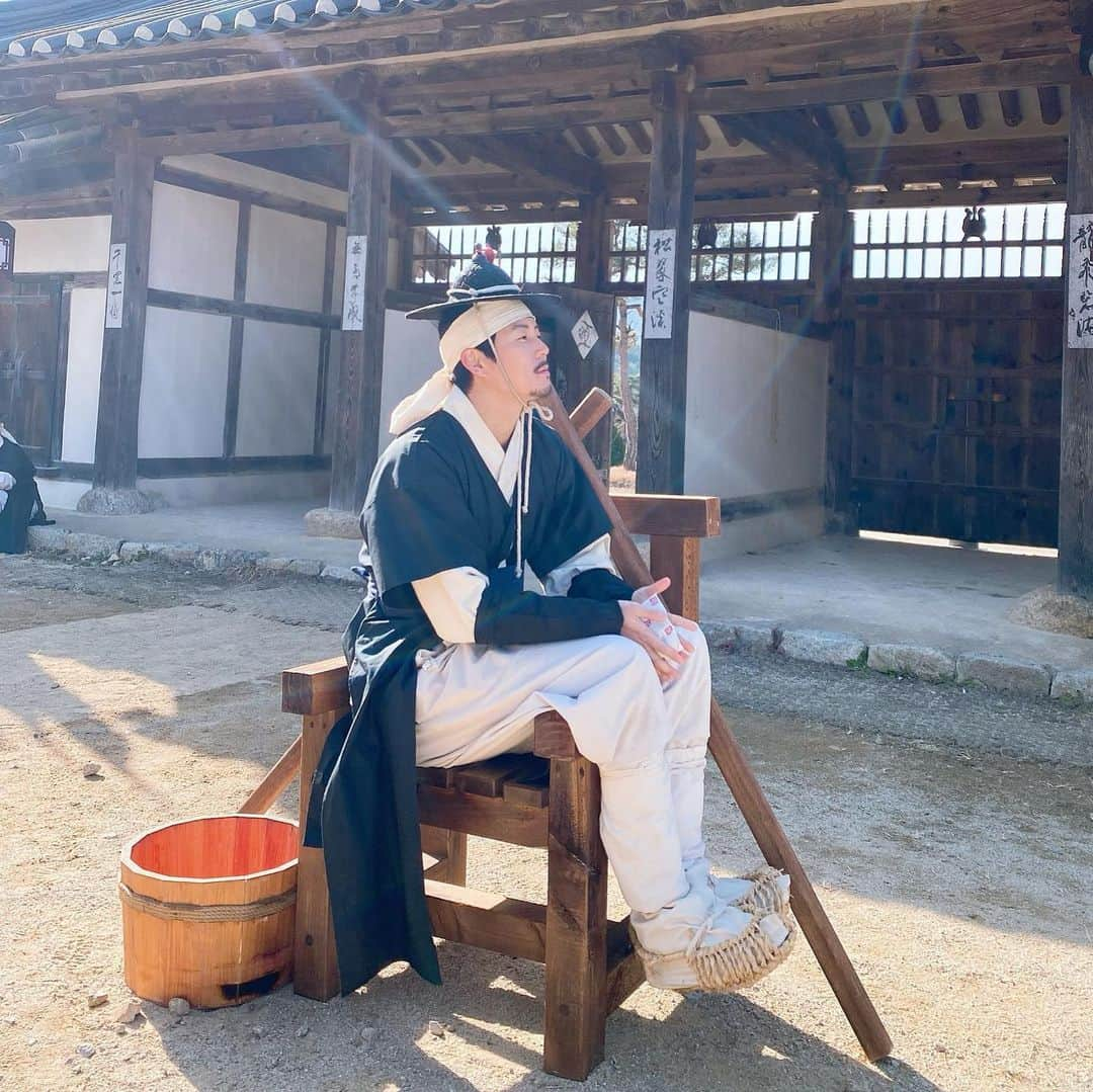 シン・ジフンさんのインスタグラム写真 - (シン・ジフンInstagram)「망나니와 나졸들  오늘꿀잼예약 본방사수 고고  #김명수 #이이경 #신지훈 #암행어사」1月26日 19時20分 - sj_hooon