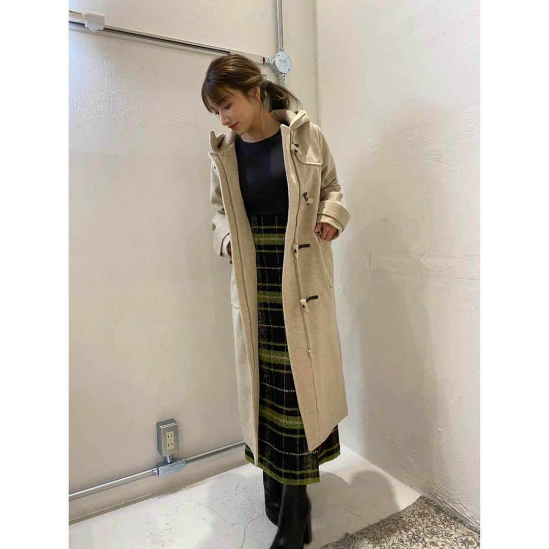 後藤真希さんのインスタグラム写真 - (後藤真希Instagram)「宇野実彩子ちゃんのブランドLAVANDAのダッフルコート💚 色も可愛くて形もキレイ♡ スタイリストのジュリカさん&メイクの間さん♡‼️楽しく撮影出来ました💛写真と動画盛り沢山な今日でした♡  #ダッフルコート #lavanda  #とある撮影 #お楽しみに」1月26日 19時37分 - goto_maki923