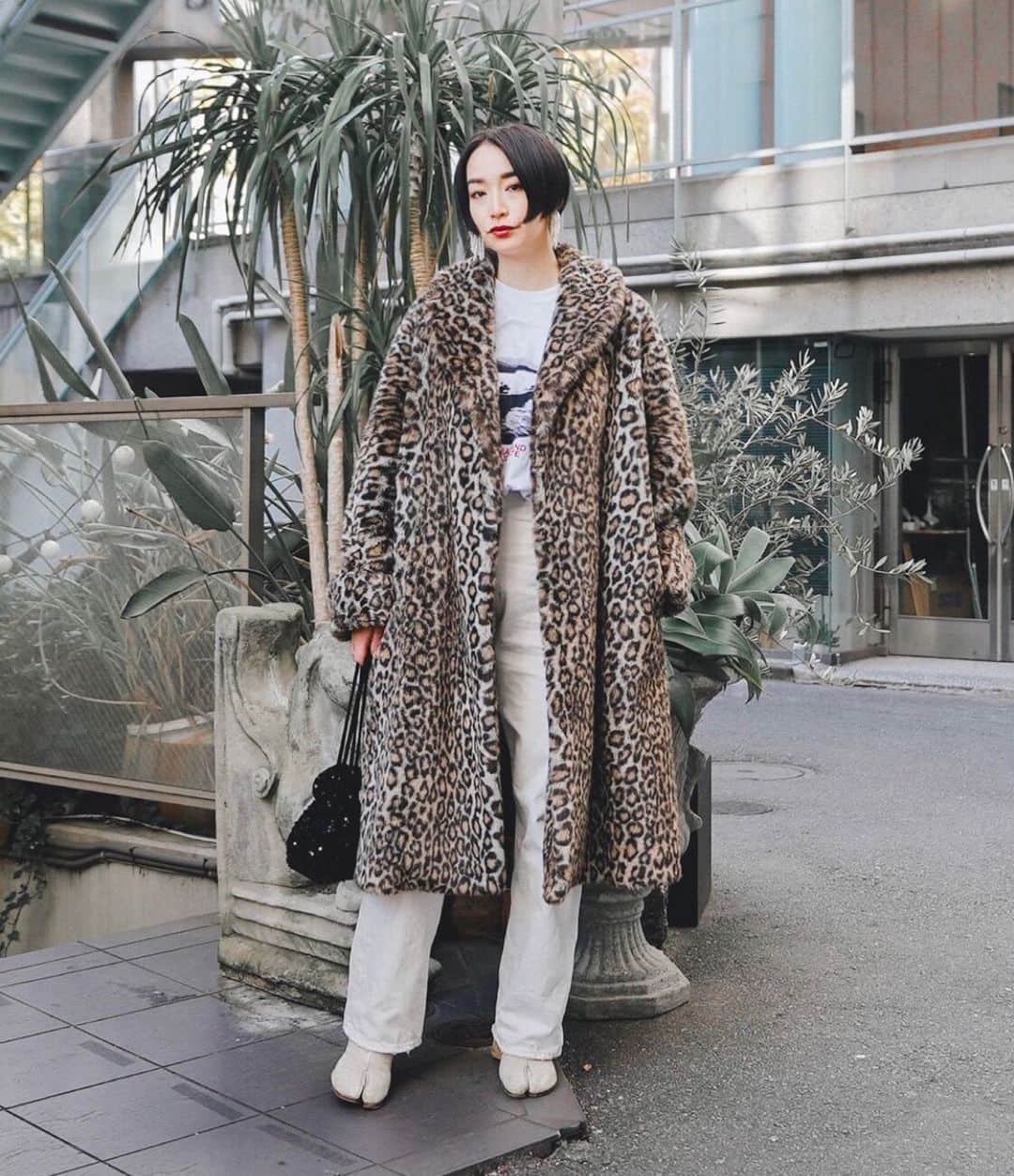 のインスタグラム：「・ 久々のsnap〜﻿ @fudge_snap   ﻿ このコート、﻿ スキ🐆🤎 @commedesgarcons」