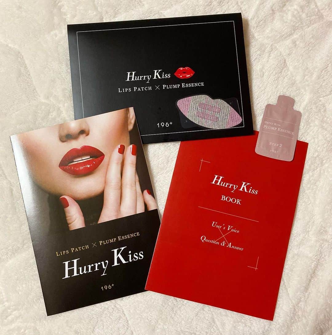 小西陽向さんのインスタグラム写真 - (小西陽向Instagram)「『Hurry Kiss』  発売前の、HurryKissを一足先に試させていただきました💋 唇専用のマイクロニードルパッチと、専用美容液のセット💉 使い方は、リップスパッチを唇に貼って15秒後、上から美容液を塗り広げてマッサージするだけ！！唇にヒアルロン酸を注入🥺　 写真でもわかるくらい、唇プルプルになりました😘 これは、ほんとにおすすめです💄❤️ . . . #ハリーキス　#リップパック　#Hurrykiss #唇ケア　#kiss #美容　#美容好きな人と繋がりたい #リップ　#唇  #神戸　#セレッソ大阪応援ナビゲーター　 #関西　#インフルエンサー　#お洒落さんと繋がりたい　#美容　#エステ　#神戸女子 #女子大生 #セレッソ大阪　#セレサポ　#セレ女　#jリーグ　#model #関西モデル　#スポーツ女子　#空手　#器械体操　#空手女子　#jリーグ　#jリーグ女子　#make #makeup」1月26日 19時54分 - hinata713