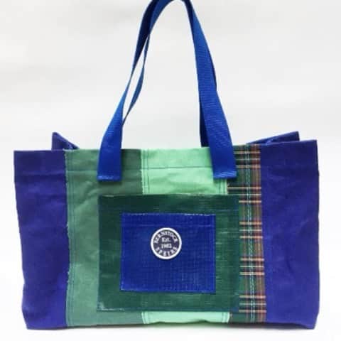 バーンストックスピアーズのインスタグラム：「New in! MIX.  A glorious mash-up of colour, pattern and texture.  Bags come in three sizes: Large tote, medium tote (laptop), and mini tote (phone). Made to order in our East London studio.  To see the full collection click on the link in the bio.」