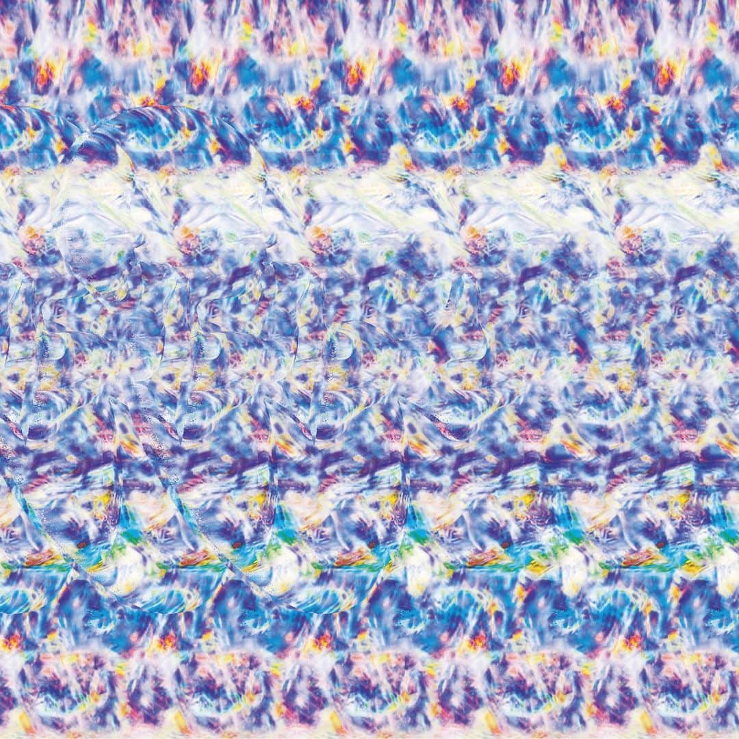 YOSHIROTTENのインスタグラム：「🎧Art direction for Tempalay @tempalay_from_japan   Stereogram: jorge3 Video edit: Natsumi Sunohara(YAR)  #starchild 🌏　#マジカルアイ  84歳jorge3氏と作ってるアートワークが 色々すごいんですが 徐々に公開できればです」