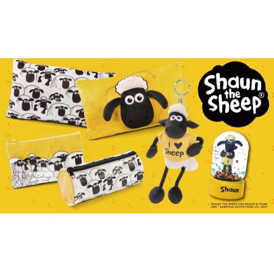 のインスタグラム：「. . 【Vol.2】 人気キャラクター「ひつじのショーン」からイエローカラーの雑貨が新登場🐑✨  「I♡Sheep」のTシャツを着たショーンのキーリングや おうち時間や勉強時間に役立つクッションやポーチ、 カラフルラメがキラキラかわいいウォーターボールは どれも気分を明るくしてくれますよ😊💕  【先行予約特典】 先行予約で商品をご購入いただいた方には、特典で、オリジナルポストカードをプレゼントいたします！ （1回のご購入につき、１セット差し上げます。）  【先行予約受付期間】 2021年1月26日(火) 18：00 〜 2021年2月4日(木) 23：59まで 2021年2月9日(火)より順次出荷開始予定    公式オンラインストア「アントレスクエア」からお買い求めいただけます。 @entresquare   #nici #ニキ #ひつじのショーン #shaunthesheep #キーリング #keyring #クッション #cushion #ポーチ #ペンケース #pouch #ウォーターボール #waterball #ひつじ #yellow」