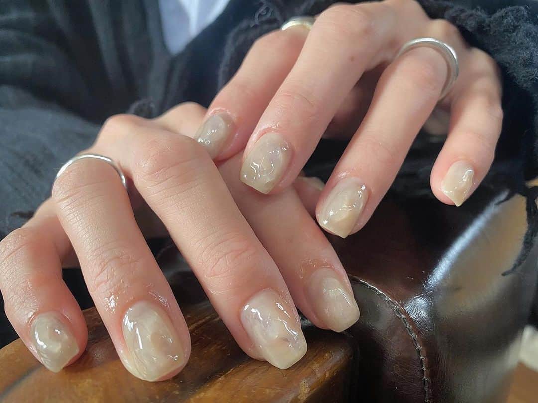 Mie Kawanoのインスタグラム：「𓃈𓃈𓃈  #newnail #ジェルネイル」