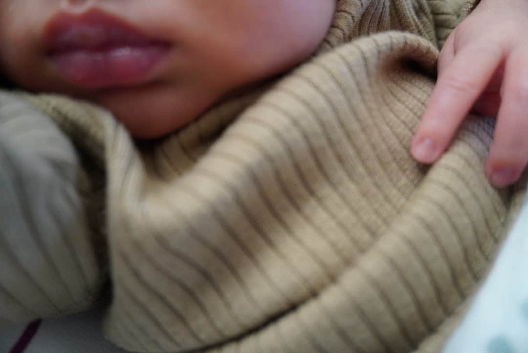 BENIのインスタグラム：「welcome to earth baby angel👼🏼  無事生まれてきてくれてありがとう これからもよろしくね♡」