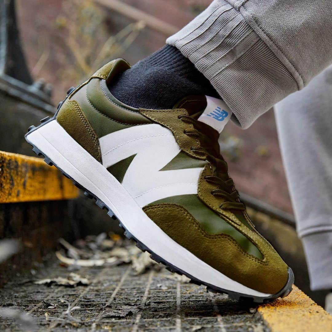 FOOTASYLUMさんのインスタグラム写真 - (FOOTASYLUMInstagram)「Add some newness to your collection.  The @newbalance MS327 is available to buy online in both Oak Leaf Green and Grey/Lime colourways.  #Footasylum #NewBalance」1月26日 21時09分 - footasylum