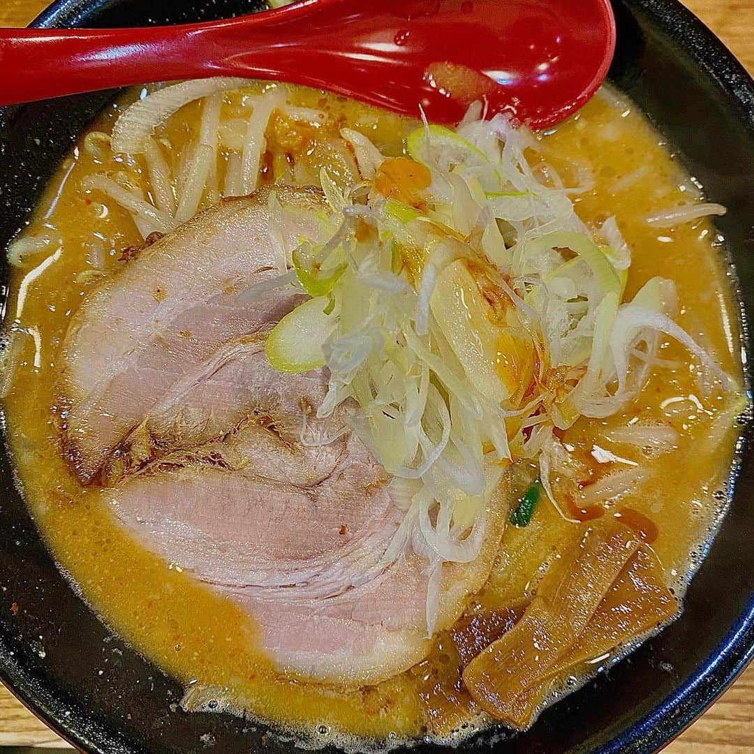 原あやののインスタグラム：「KING of MISO  #はらーめん #ラーメン#ラーメン部#ラーメン女子#めんすたぐらむ#2021#飯テロ#ラーメン部#味噌ラーメン」