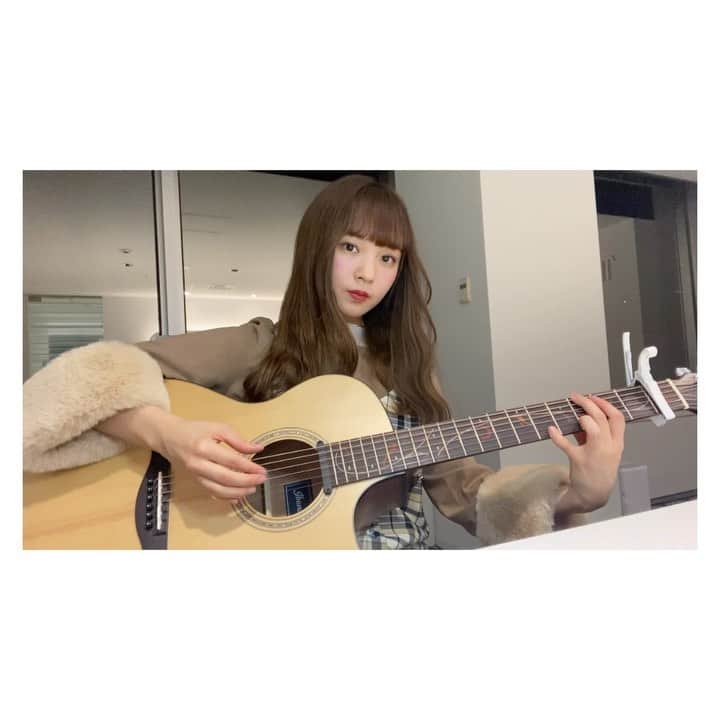 MINAのインスタグラム：「. 練習記録、、！ 右手の薬指ってベースで使わないから コントロールが難しい😳」