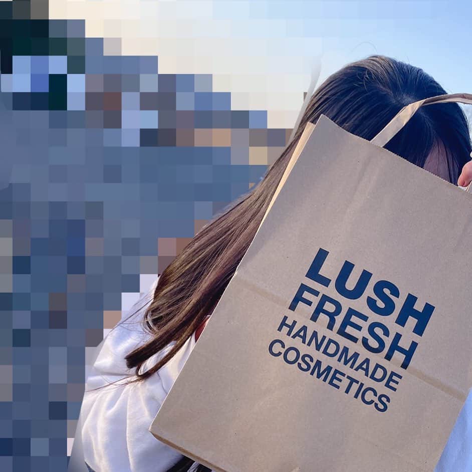 中野みやびのインスタグラム：「お友達がくれた🥺  #ありがとう #thanks #lush #バスボム #bass #bomb #お風呂 #relax #オシャレ #可愛い #誕プレ #誕生日 #プレゼント #present #中野みやび #みやび」