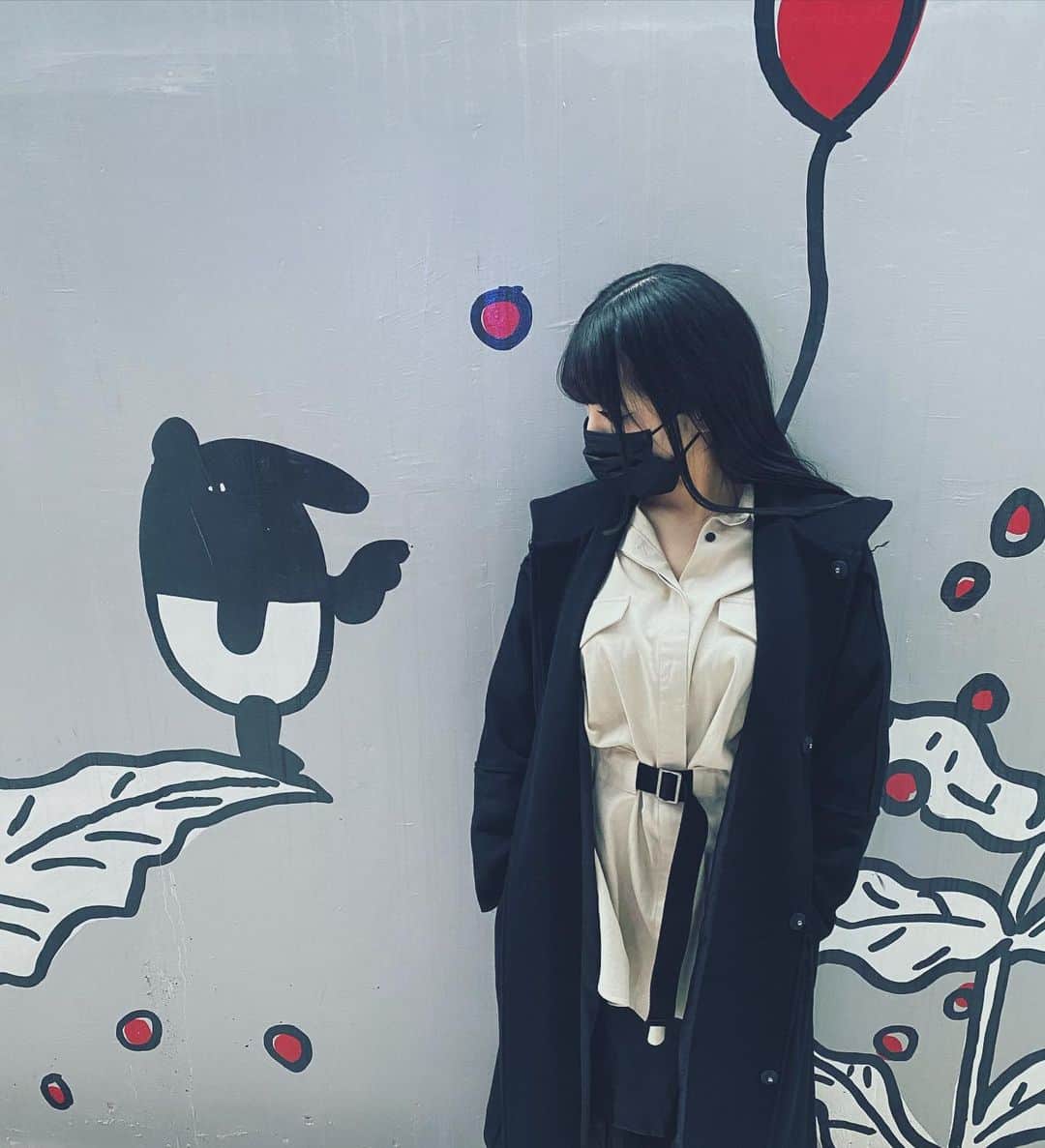 美らかのん（久我かのん）のインスタグラム：「. . . とってもゆるいカフェに行きました。 . バクがいました。ゆるかったです。 . あとケーキおいしかった…。 . . . #美らかのん #久我かのん #カフェ #新大久保 #大久保 #domocafe #おやすみ #goodnight」