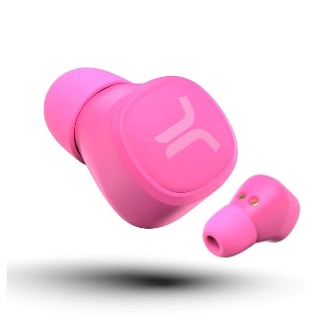 ウィーエスシーさんのインスタグラム写真 - (ウィーエスシーInstagram)「Available online now: Our WeSC True Wireless Earbuds keeps you connected at all times without the hassle of tangled cables. Recharge and go out all day, fully charged it will play your favorite playlists for up to 20 hours. The Earbuds are iPX6 rated, so it will hold up against elements like heavy rainfall and high pressure water. • • • • • • • #wesc #wescheadphones #wearethesuperlativeconspiracy #headphones #music #earphones #headphone #bluetooth #audio #headset #wirelessheadphones #airpods #earbuds #audiophile #wireless #bluetoothheadphones #iphone #earphone #hifi #tech #headphonebluetooth #sound #samsung #gadgets #apple #headsetbluetooth #headfi #technology #hypebeast #headphonebluetooth」1月26日 22時17分 - wesc1999