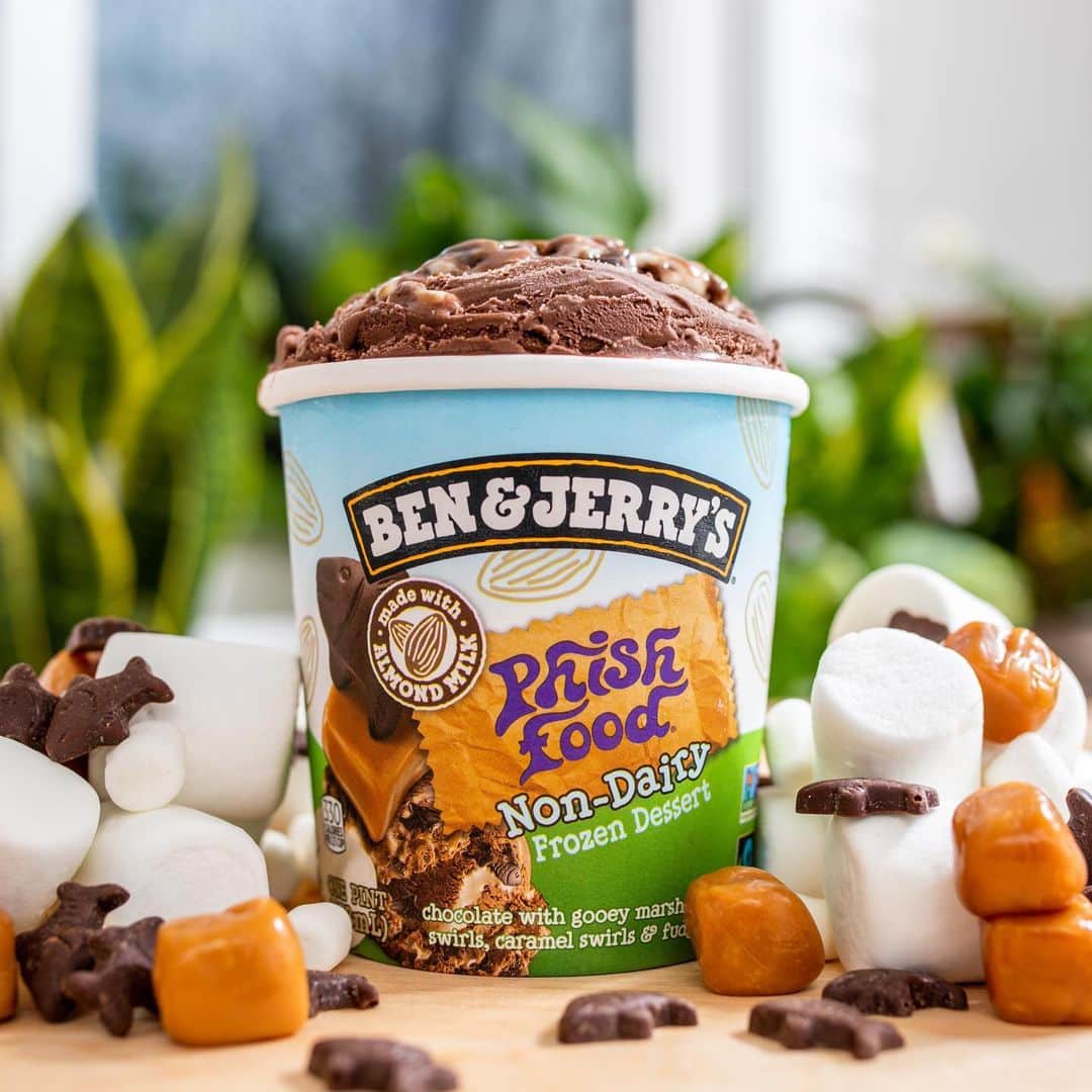 Ben & Jerry'sのインスタグラム：「NEW! Your favorite fudge fish and marshmallow swirls have gone vegan! Introducing Phish Food® Non-Dairy, the newest addition to the Non-Dairy lineup. Link in our bio!」