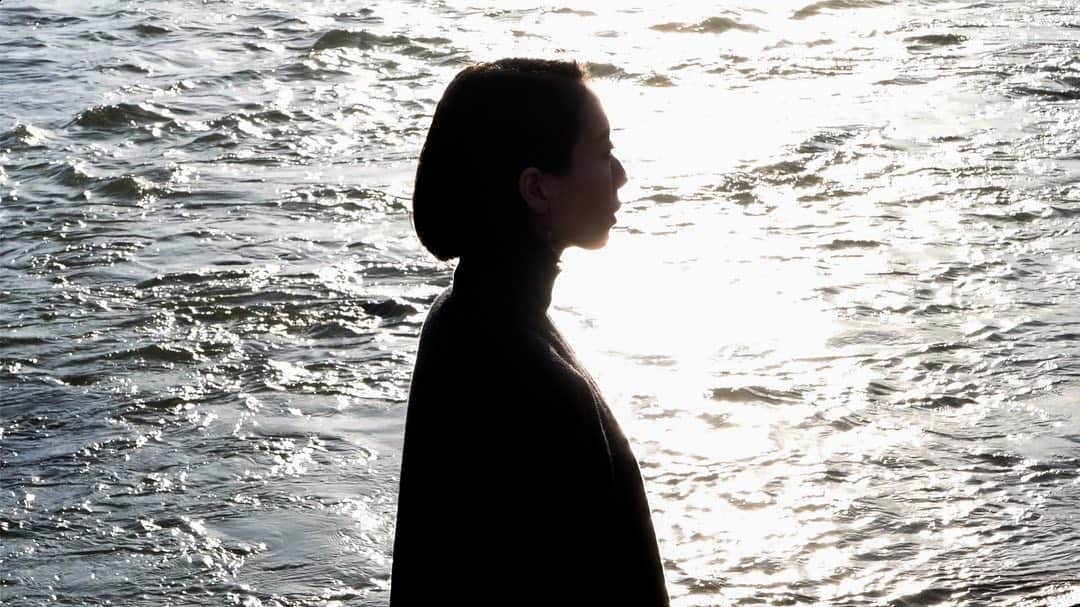 のインスタグラム：「co:do – 半纏 Japanese short coat (prod by. JJJ)  Directed by Banri Kobayashi  Track by JJJ @__j_j_j__  Photo: Cho Ongo @cho_ongo  Thanks: @codo.jp @sakurai_codo.jp」