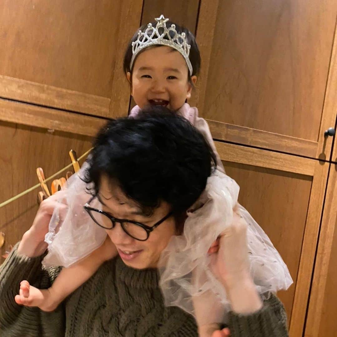 庄司智春さんのインスタグラム写真 - (庄司智春Instagram)「先日次女が1歳の誕生日を迎えました♡」1月26日 23時09分 - tomoharushoji