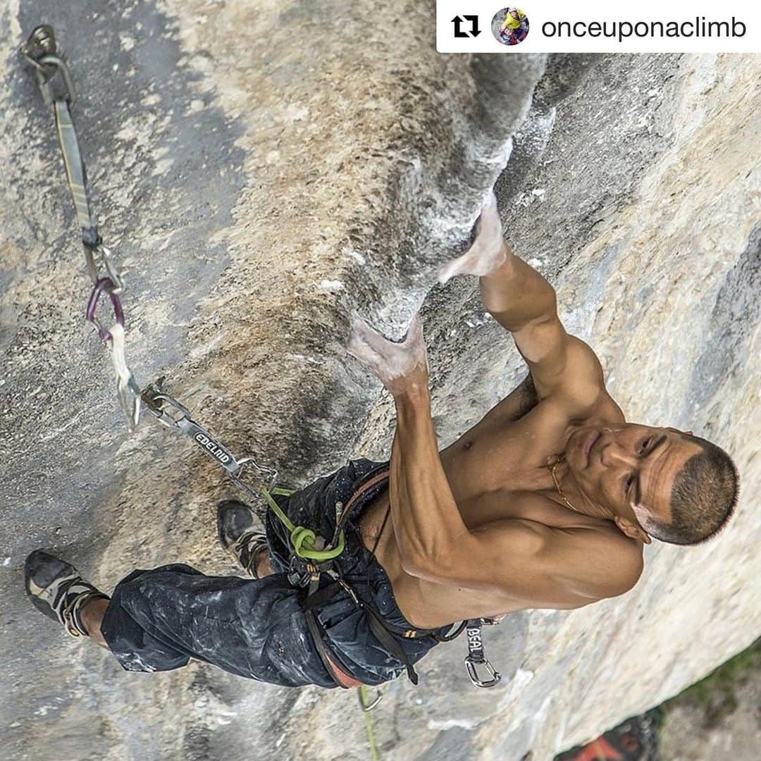 平山ユージさんのインスタグラム写真 - (平山ユージInstagram)「I’m so happy to see our load trip pictures in France 2015 😆😆😆 @gianelloni1  Hoping that we can travel again with @onceuponaclimb and having great time with climber all around the world 🌍 🌎   #Repost @onceuponaclimb ・・・ Some #throwback shots of @yuji_hirayama_stonerider being heroic, and us trying to keep up 😅 these were taken on one of our ‘Wine Dine Climb’ holidays ,road tripping through France. Some great crags, iconic routes, and brilliant fun!  • The real hero behind the lens 📸 @gianelloni1  • @thenorthface  #neverstopexploring  @thenorthfaceclimb @lasportivagram  #foryourmountain @wildcountry_official  #pureclimbing」1月26日 23時17分 - yuji_hirayama_stonerider