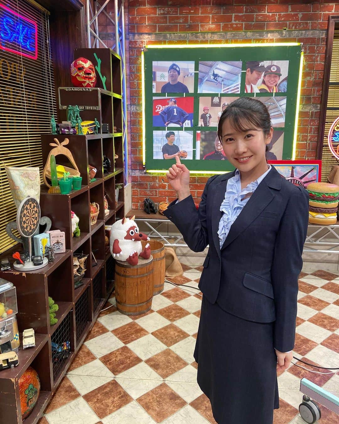 島津咲苗さんのインスタグラム写真 - (島津咲苗Instagram)「スポケン収録でした✨ また告知させて下さいね♪ もう布団の中の方も多いでしょうか？ ぐっすりお休みください。 . . . #島津咲苗 #メーテレ #スポケン #アナウンサー #スポーツ #スーツスタイル #衣装」1月26日 23時28分 - sanae_shimazu