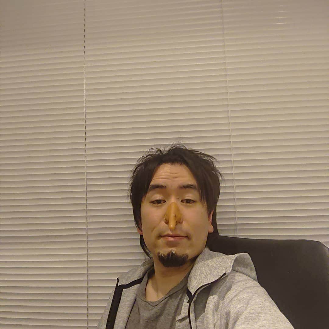 HEY!たくちゃんのインスタグラム：「たんちゃんリクエスト やってみた。  #ひろゆき #ウソつくの辞めてもらっていいですか？ #いいんじゃねえ  #と思います」