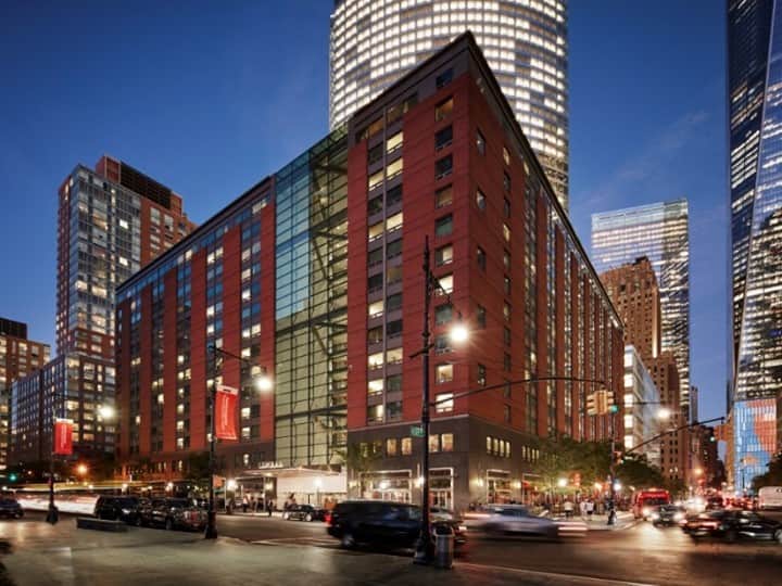 Conrad Hotelsのインスタグラム：「Nestled in between the Hudson River and NY's most quaint neighborhoods the @conradnydowntown is the perfect weekend getaway.」
