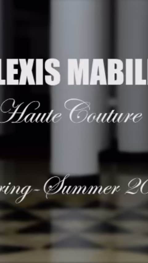 アレクシマビーユのインスタグラム：「Happy to share with you my new collection @alexismabille staring @paulinehoarau @elisabetherm @luzsanchezgodin @ema_saglio  makeup @lloydsimmondsmakeup hair @beppedeliaofficial @beautick_official handsbeauty @manucurist  special thanks @sallepleyel #alexismabille #sallepleyel #showmustgoon」