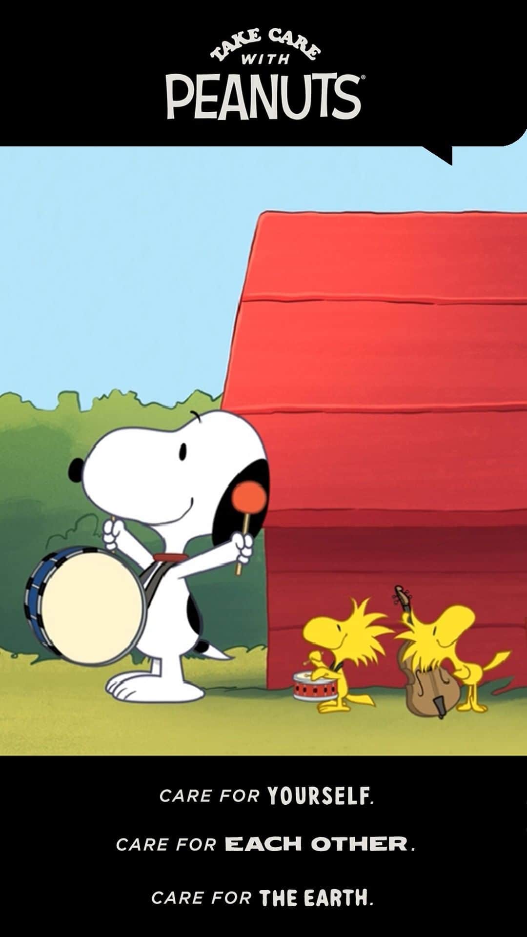 スヌーピーのインスタグラム：「Join the Peanuts gang to take care of yourself, each other, and the Earth! Take Care with Peanuts reminds us to press pause ⏸️ and appreciate ourselves, those around us, and this place we call home 🌎. Learn more at https://peanuts.com/take-care/about #TakeCareWithSnoopy」