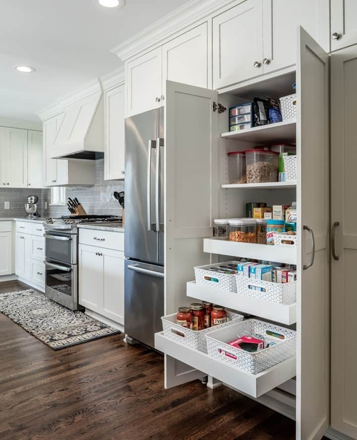 HGTVさんのインスタグラム写真 - (HGTVInstagram)「Who else wishes their cabinets looked this neat? 🙋‍♀️ Give your hard-working kitchen the glow up it deserves with a few budget-friendly storage solutions. 🤩 We found 33 clever organizers to help you tackle the mess and bring order to troublesome areas, like corner shelves and under the sink. 🙌⁠ ⁠ Click this image at the link in our profile to shop the best risers, racks, baskets and more for kitchen cabinets. 🔝🛍⁠ ⁠ #shopping #FreshStart #kitchen #organize #storage #declutter」1月27日 0時02分 - hgtv