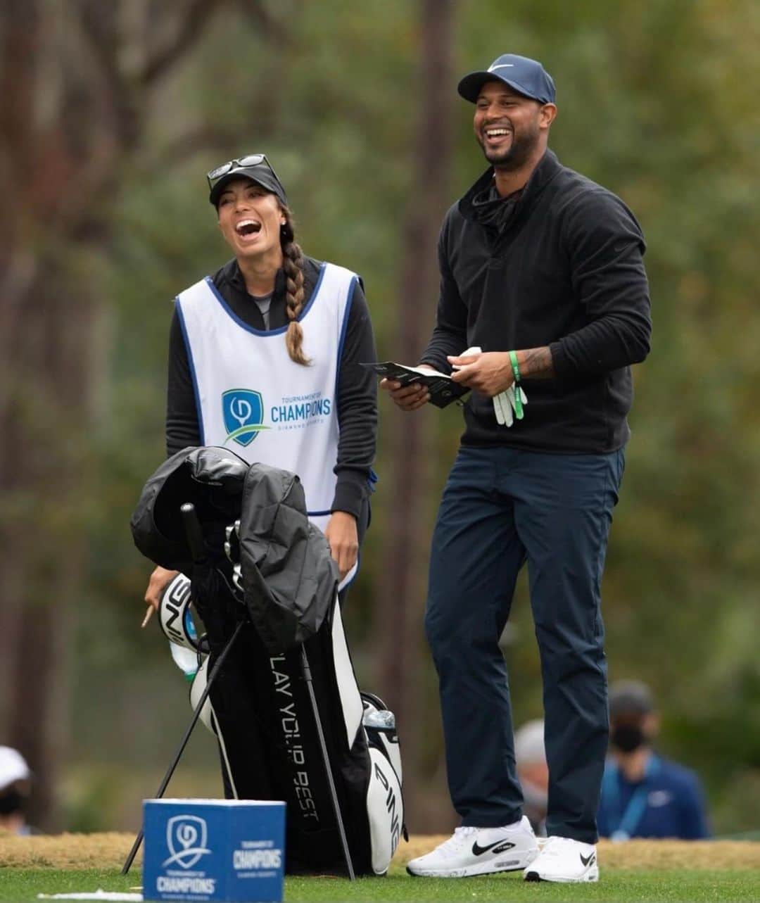 シャイエン・ウッズのインスタグラム：「Such a fun week at @diamondresorts!  So proud of you @ahicks31 💪🏾 #TeamHicks」