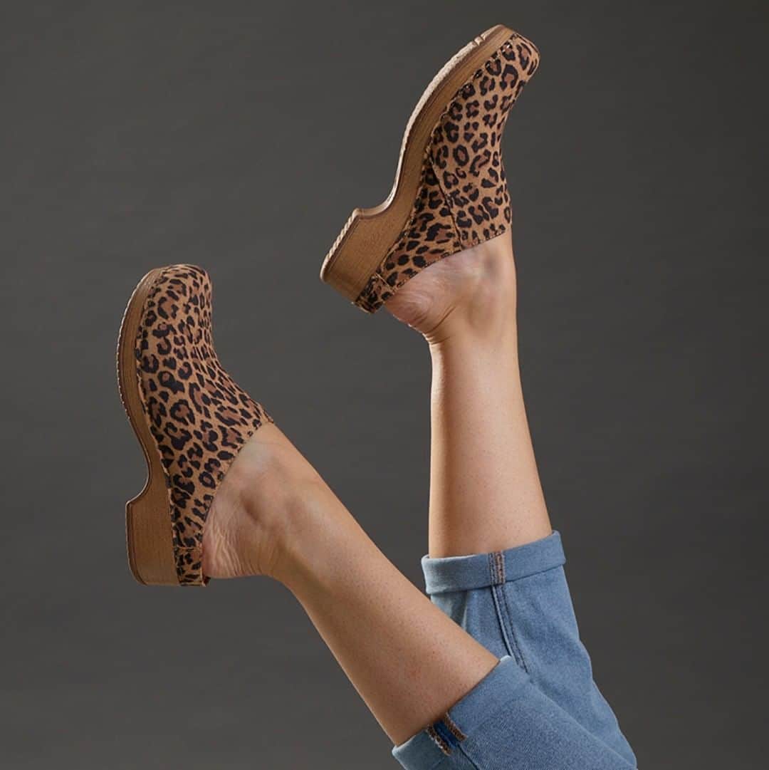 ダンスコのインスタグラム：「⭐⭐⭐⭐⭐“These not only look fabulous but they feel like butter. My feet simply melt into them. Love!” – Kelly」