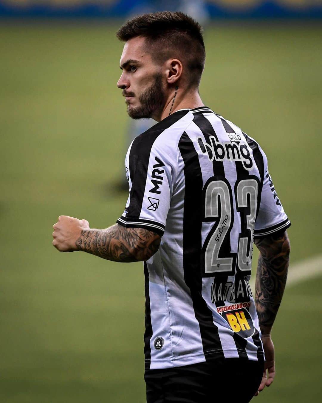ナタンのインスタグラム：「Galo Doido 💪🏻🐔 +3」