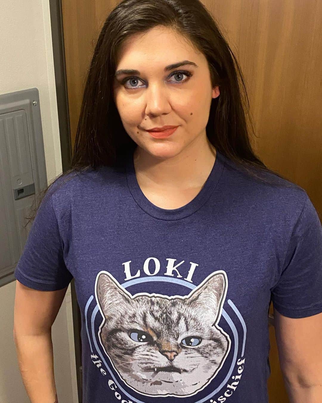 Lokiさんのインスタグラム写真 - (LokiInstagram)「Loki apparel is now live! Limited edition styles available for 21 days. Follow the link in bio to check out the styles and color options 😺 https://www.bonfire.com/loki-the-kitteh/ #catstagram #catsagram #cat #cats #kitten #instacat  #catsofinstagram #catsoninstagram #pet #pets  #cute #cutecat  #instacat_meows #catoftheday #gato #cats_of_instagram  #cutepetclub #thedailykitten  #kittycat #catlover #ilovecats #animals #meow #instacute #photooftheday #animaladdicts #nature_cuties #igcutest_animals」1月27日 2時01分 - loki_kitteh