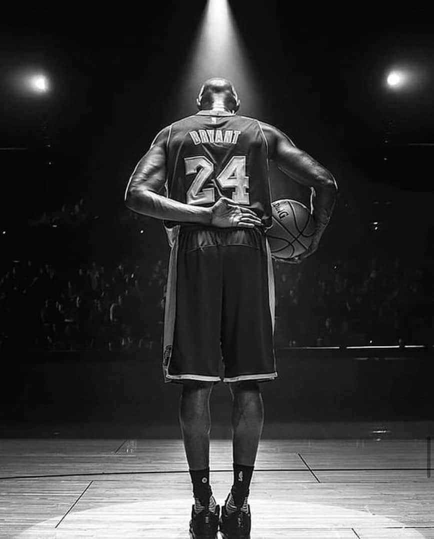 ペイジさんのインスタグラム写真 - (ペイジInstagram)「“The most important thing is to try and inspire people so that they can be great in whatever they want to do.” ⁃Kobe Bryant   One year ago today, our city lost a legend, father, coach, and community leader. Today we remember Kobe & Gianna Bryant. We are sending our love to the Bryant family and the family members affected by last year’s tragedy. LA misses you.  #MambaForever」1月27日 2時02分 - paige