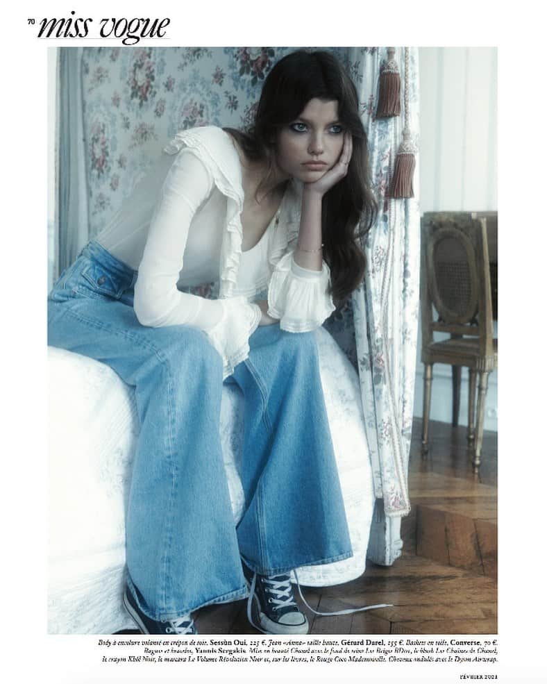 ジェラールダレルさんのインスタグラム写真 - (ジェラールダレルInstagram)「Our iconic Anna flared jeans by @virginiebenarroch & vogueparis ✨ #GerardDarel #Annajeans #Vogue」1月27日 1時59分 - gerarddarel