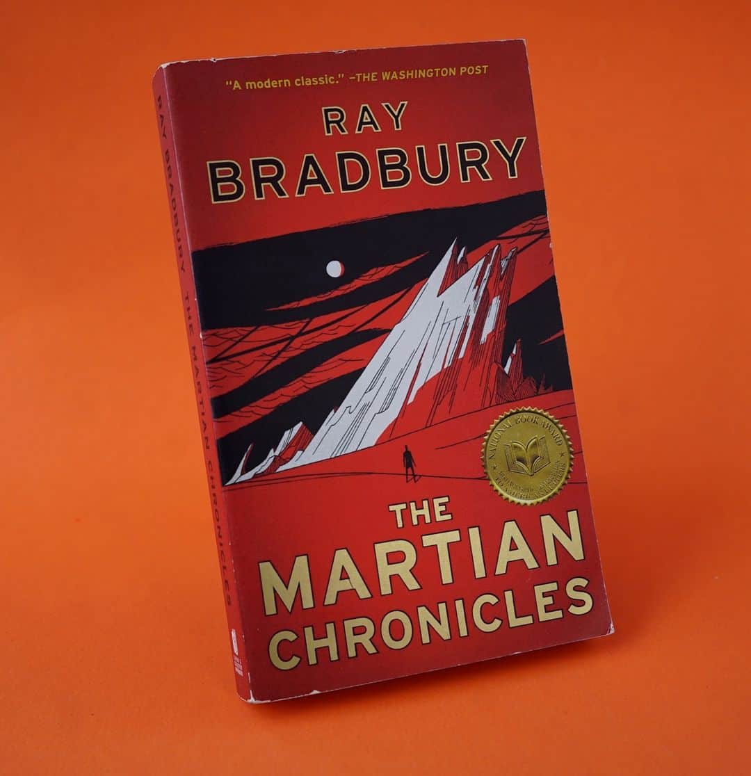 アレックス・プラガーのインスタグラム：「#APStudioBookClub January selection: The Martian Chronicles by Ray Bradbury, published in 1950」