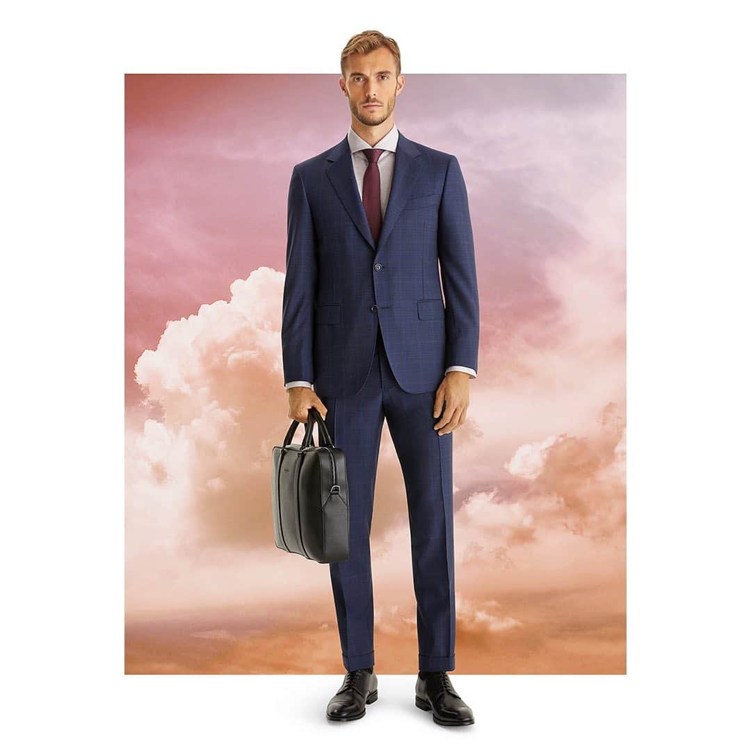 カナーリさんのインスタグラム写真 - (カナーリInstagram)「#Canali1934 is characterised by tenuous tonalities juxtaposed with more vibrant hues, held together by a base of natural colour. The new #CanaliSS21 collection is coming soon. #StayTuned #MadeInItaly」1月27日 2時08分 - canali
