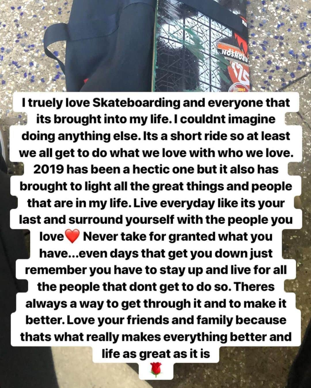 ジェイミー・フォイのインスタグラム：「2019, 2020 or 2021... Doesn't matter the year the feeling is the same ❤️  • Check up on your friends and family • Be kind to everyone you never know what someone is going through on their side  •If your feeling depressed your not alone, so many people suffer from depression especially in the crazy times we live in today, but things can always get better. Please if you feel at all depressed , dont push it down, speak up to someone. Holding things in is never good we can overcome anything together.  Please visit @thebenraemersfoundation ❤️」