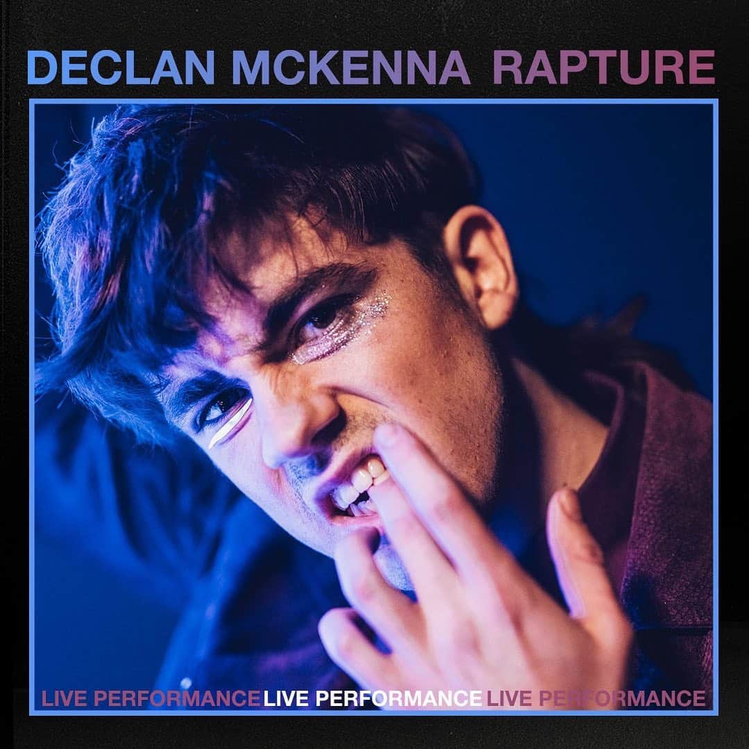 Vevoさんのインスタグラム写真 - (VevoInstagram)「Turning the end-of-days into a danceable hit, @thedeclanmckenna grooves out to 'Rapture' 🔥 More of Declan's studio performances coming all week long. ⠀⠀⠀⠀⠀⠀⠀⠀⠀ ▶️[Link in bio] #DeclanMcKenna #Rapture」1月27日 3時03分 - vevo