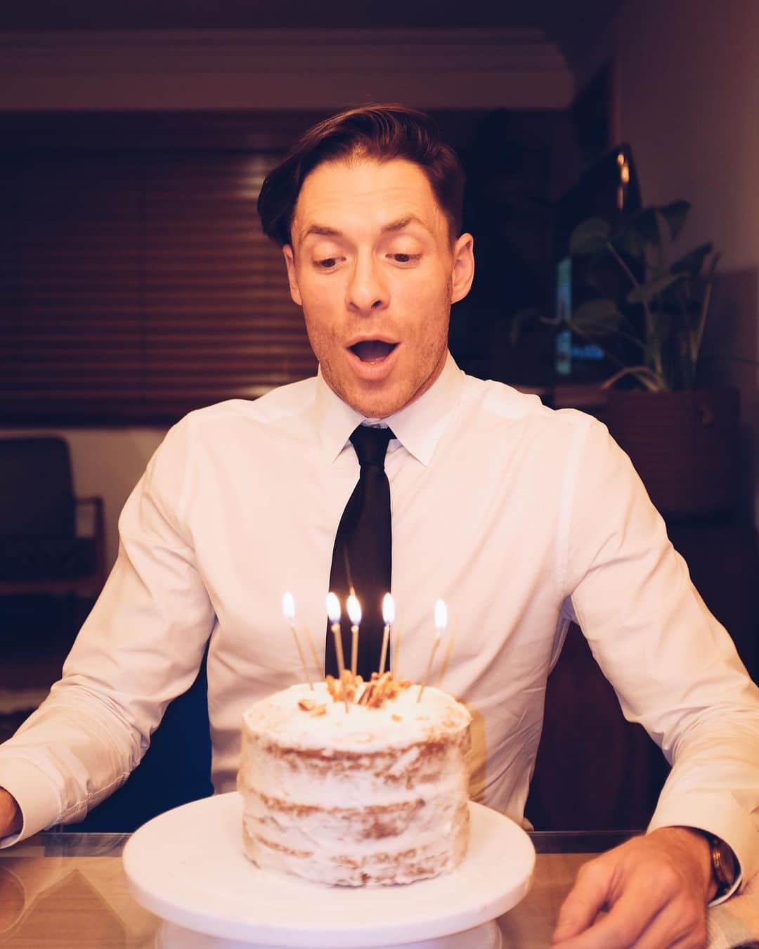 ライアン・ダニエル・ドブソンのインスタグラム：「My birthday was almost a month ago so don’t worry, you didn’t forget (or you did and IT’S TOO LATE).  Since I turned 40 in the middle of a global pandemic I couldn’t have a big party - I guess now that it’s been a year, we’ve all had that experience haven’t we? Anyhow, I needed to re-think how I’d like to celebrate this year of my life and decided to make a list of things I’d love to do in my 40th year. This second photo is a portion of my evolving list of To Do Before 41 ideas.  . I hadn’t planned to post this on the anniversary of Kobe and Gianna’s deaths - but here we are, again, taking stock of how brief life can be; certainly a worthwhile reflection in the middle of a global pandemic.  . Today my son’s 3rd grade teacher let the class know she’ll be moving across the country in a couple of weeks. Not to put words in her mouth, but I think her family, like so many, realized it was time for a change. Sarah and I went in and hugged on our son and we all cried together a bit. It’s sad - and happy - and strange. So many of us are using this COVID season, this imposed reflection time, to reorient ourselves.  . I’m excited about this year (even if it’s off to a strange start) because I plan to proactively fill it with the life-giving friends and events and plans that will make all the birthdays still to come worth celebrating.  . If you plan to do something new in this year, let me know! I might steal it!」