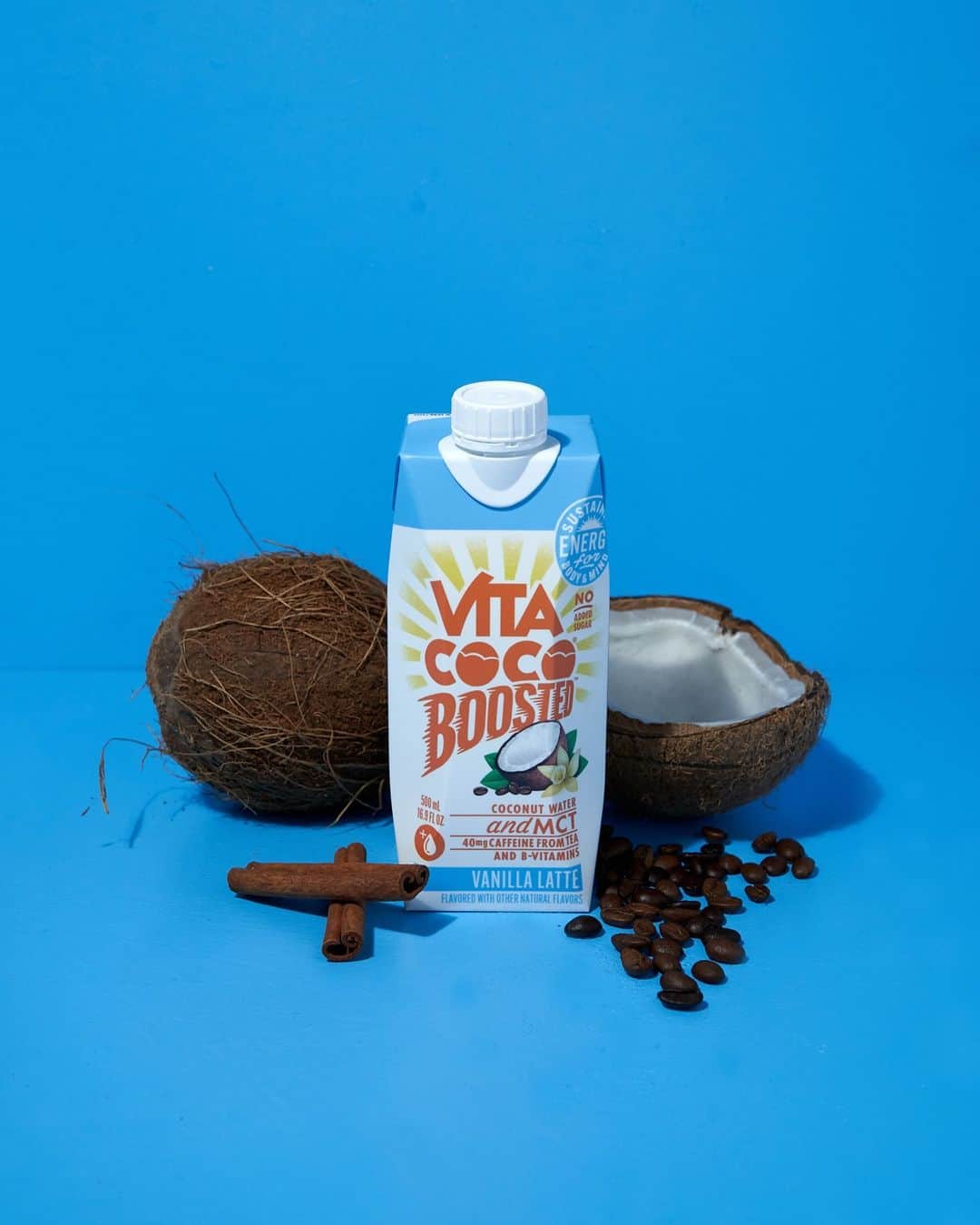 Vita Coco Coconut Waterさんのインスタグラム写真 - (Vita Coco Coconut WaterInstagram)「Meet Vanilla Latte. It’s like you went to your favorite coffee shop and got an iced vanilla latte, but your favorite barista snuck in some really, really good and nutritious stuff from coconuts. And you don’t feel bad drinking it.」1月27日 3時35分 - vitacoco