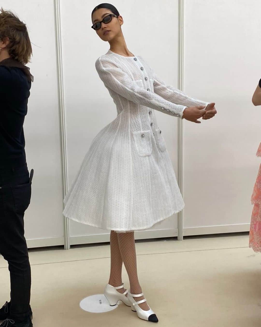 のインスタグラム：「Congratulations to @virginieviard and everyone involved 🤍🤍🤍 shot by @antoncorbijn4real  heart on @chanelofficial  casting by @aurelieduclos  hair @damienboissinothair  makeup @luciapicaofficial」