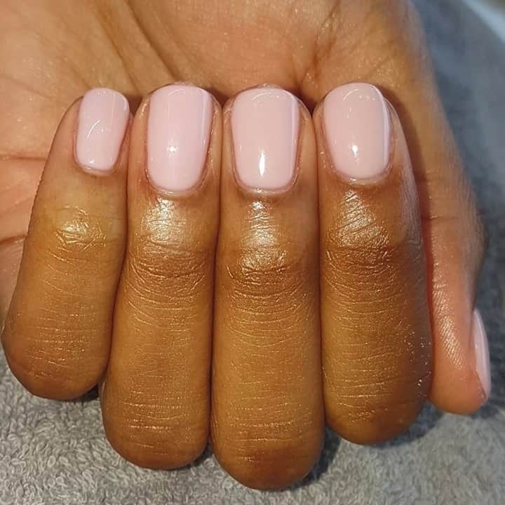 OPIさんのインスタグラム写真 - (OPIInstagram)「#LoveIsInTheBare with this perfect neutral shade 💅 By: @prettynailboutique  #OPIObsessed #ColorIsTheAnswer #NOTD #NailSwag #NailsOfInstagram #NailsOnFleek #NailPolish #Nails #OPI #pinknails #nudenails #neutralnails #pink」1月27日 5時00分 - opi