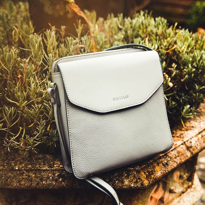 のインスタグラム：「The bag your accessory collection has been awaiting is the Taylor crossbody - a chic and simple crossbody  for keeping your essentials safe and secure. Now only £23.60 👏 #FiorelliBags #VeganCollection #VeganAccessories #VeganFashion」
