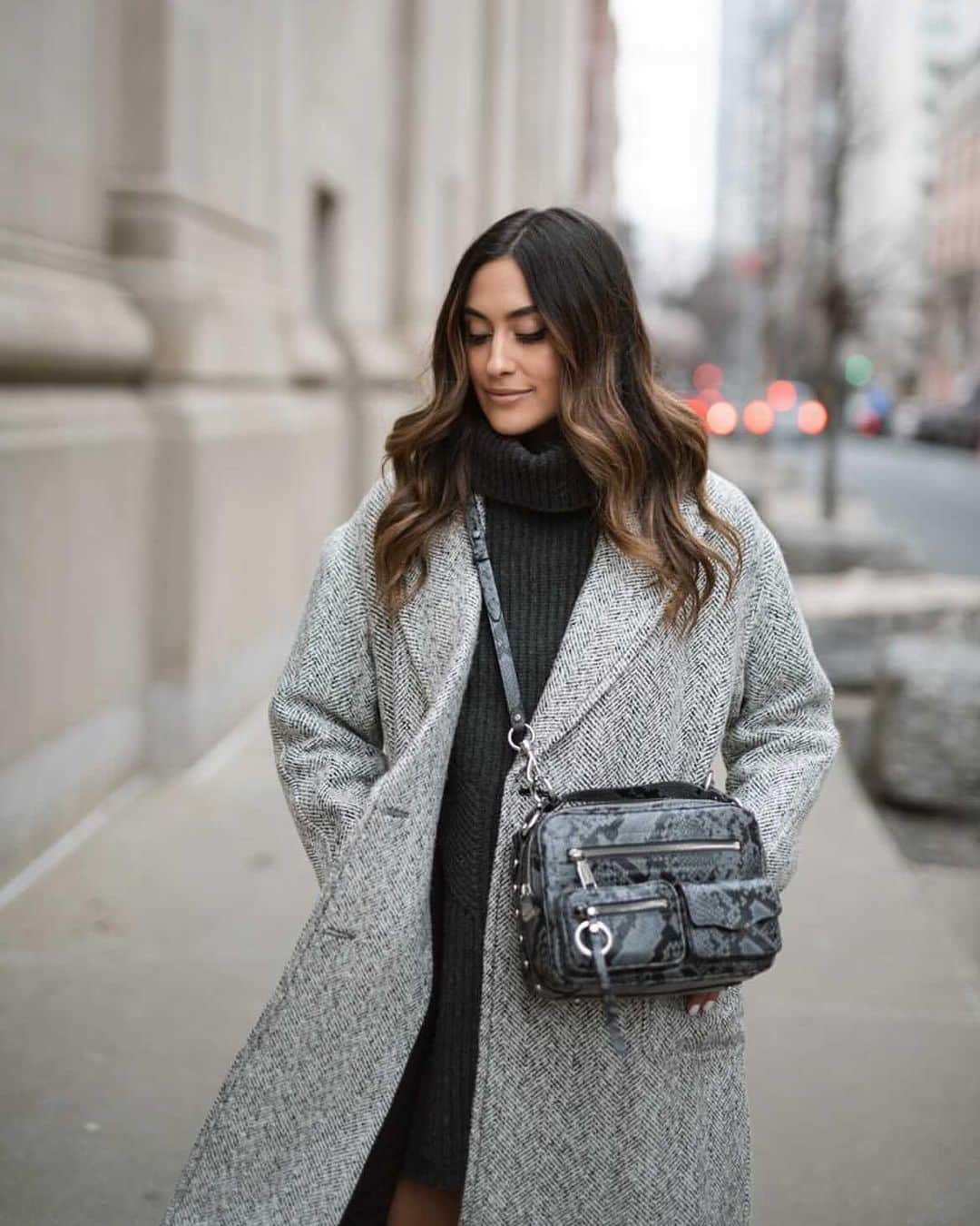 レベッカミンコフのインスタグラム：「This Jayden Coat and Jett Boxy combo is winter fit goals 🙌🏼😍」