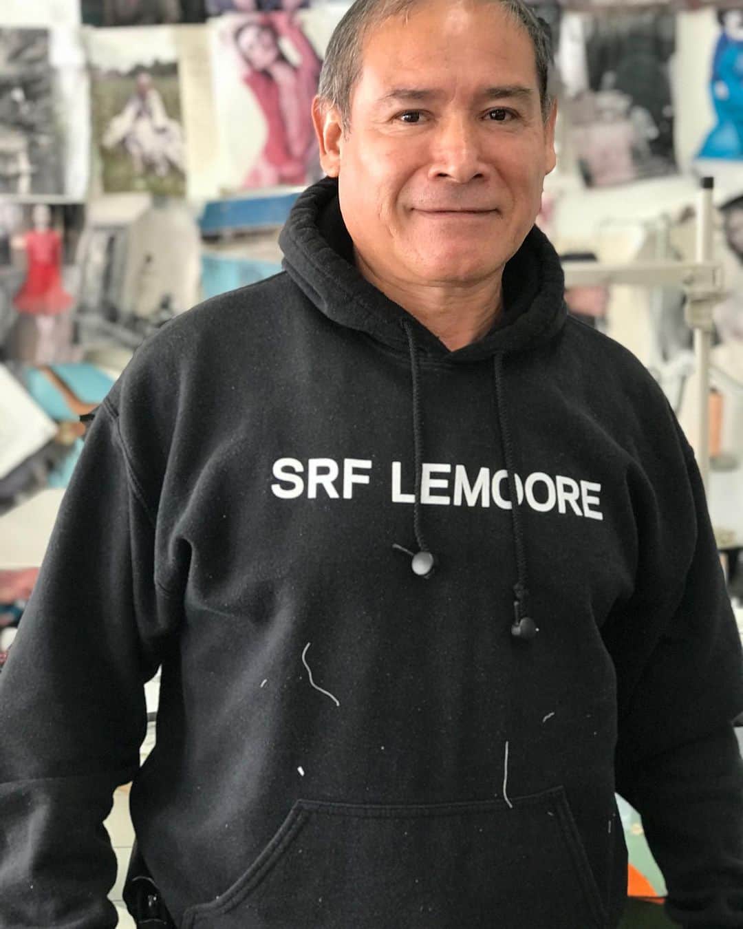 ハイディメリックのインスタグラム：「Artemio is rocking his SRF Lemoore hoodie today while he sews.. I think he’s rooting for me to get invited to surf Lemoore.」