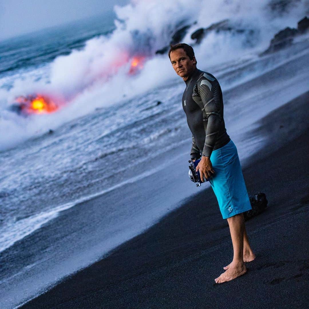 クラーク・リトルさんのインスタグラム写真 - (クラーク・リトルInstagram)「Back when lava was entering the ocean🌋💦 mahalo @bruceomori and @tomkualiiphotography for the adventure 🤙🏼 #hawaiianjacuzzi #hawaii #lava #clarklittle 🆑」1月27日 11時05分 - clarklittle