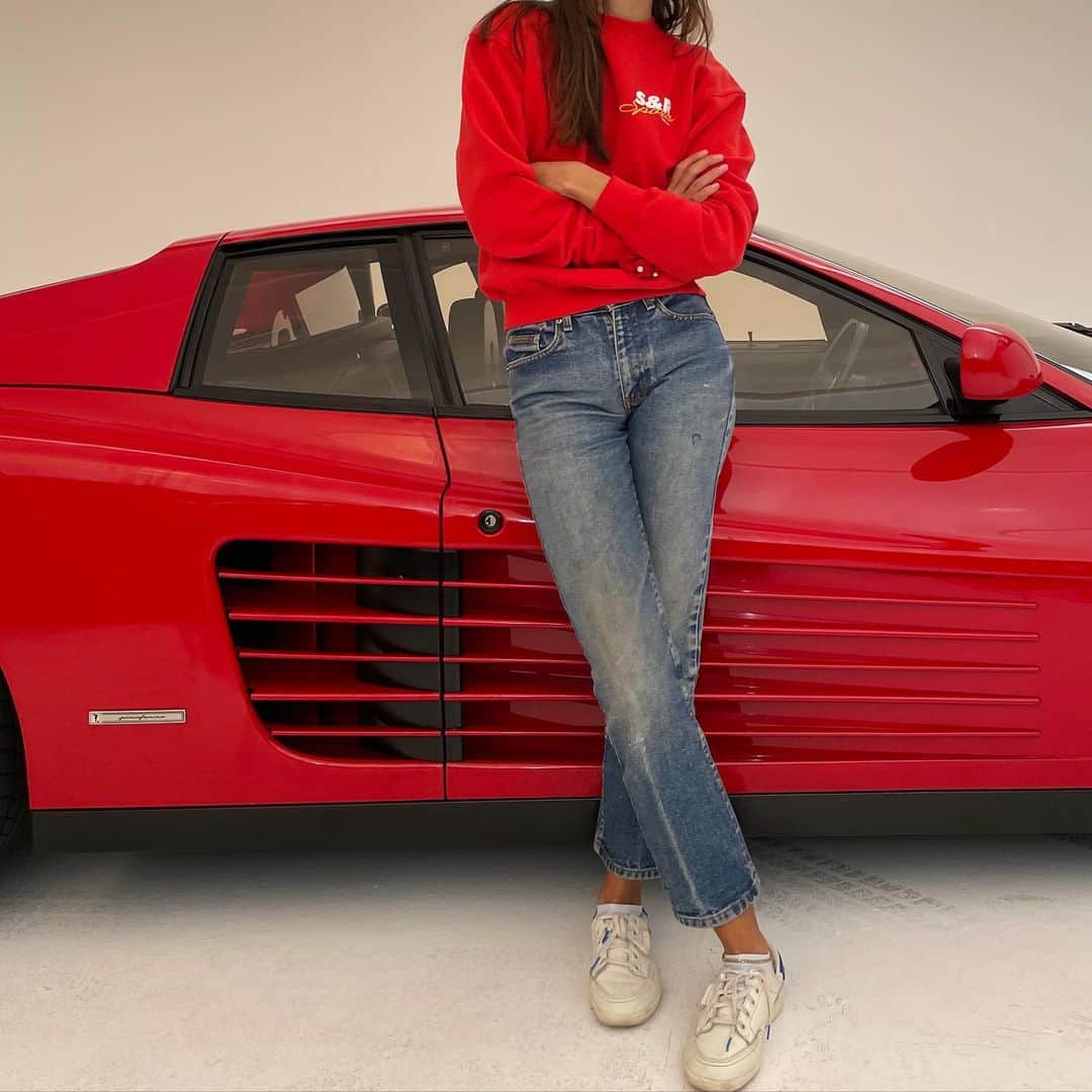 emilyのインスタグラム：「@sportyandrich car club 🚘」