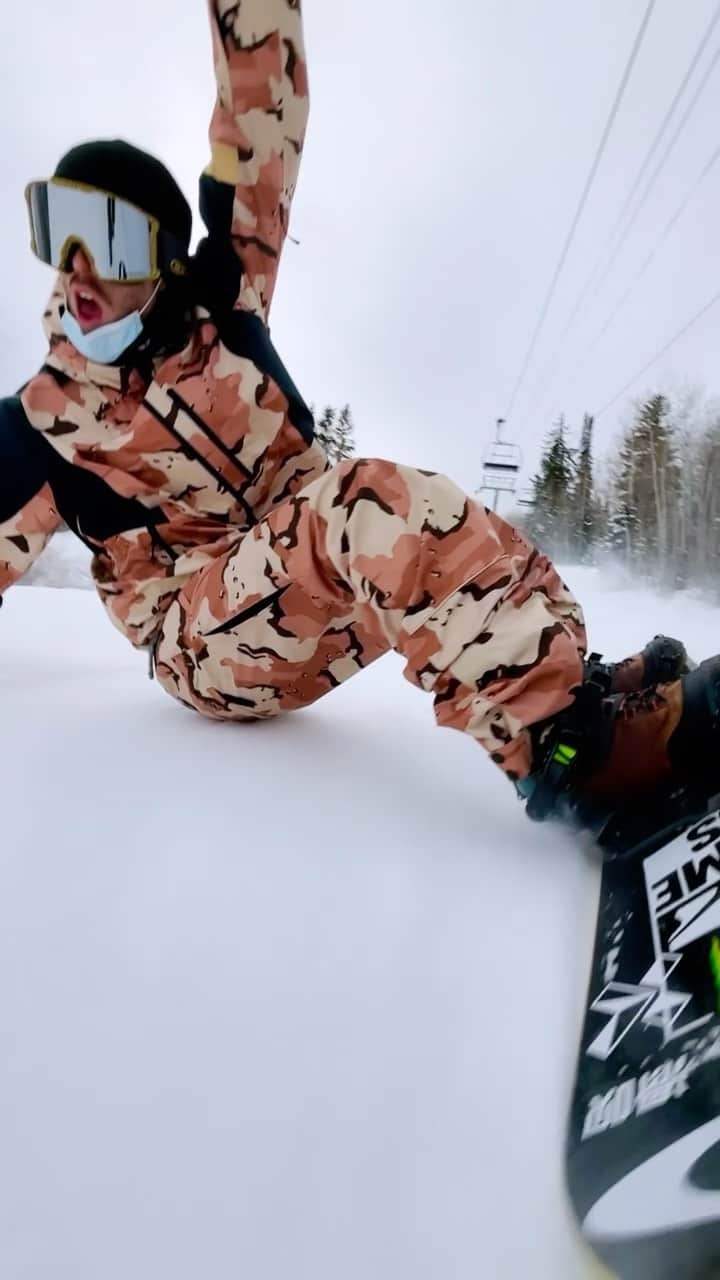 ステール・サンドベックのインスタグラム：「Killing the jetlag with some carving before @xgames . Love riding groomers at this resort🙌🏼 📽 @gimbalgod」