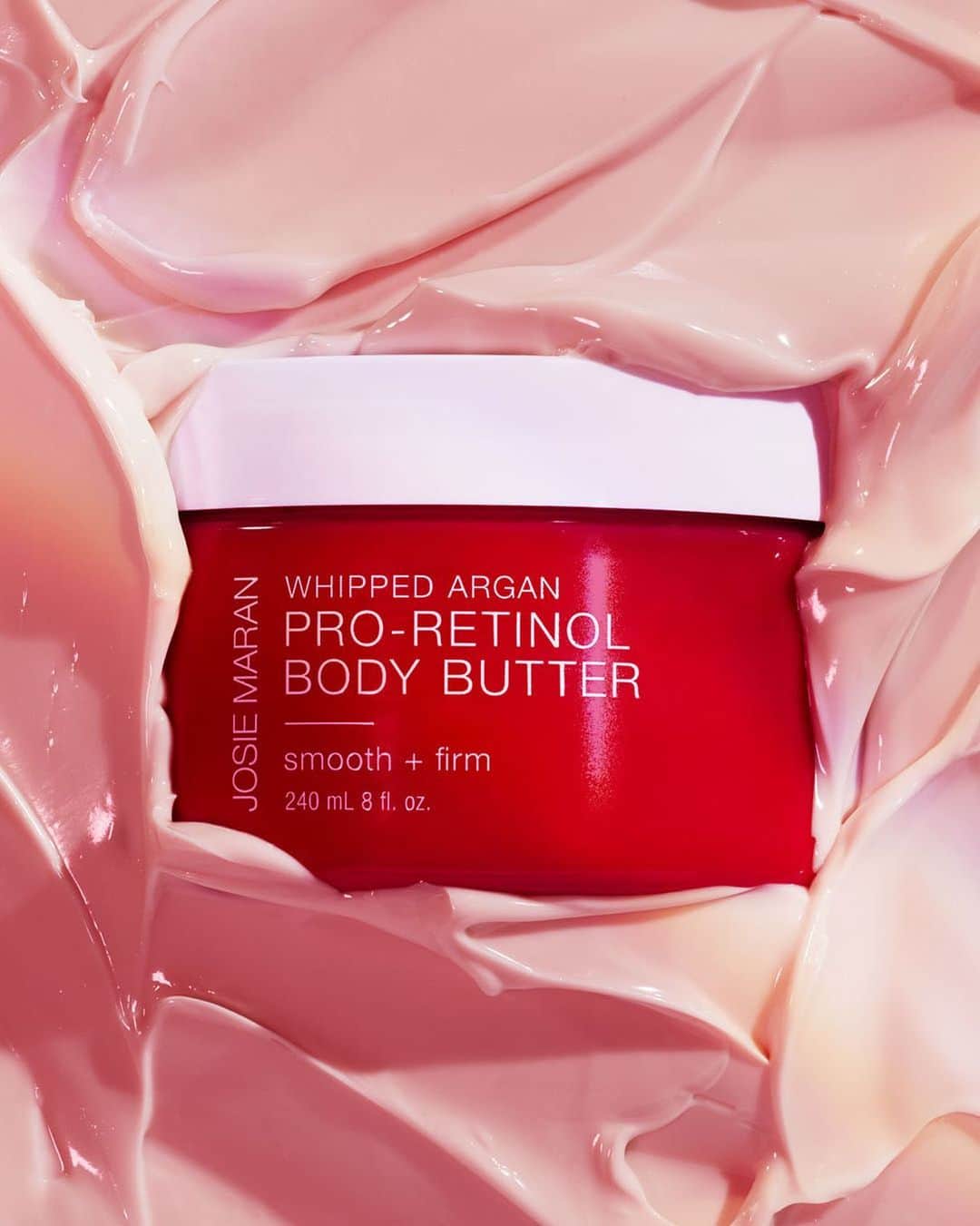 ジョジー・マランのインスタグラム：「Ready to take your body care ritual to the next level? Say hello to our NEW Whipped Argan Pro-Retinol Body Butter! ⠀⠀⠀⠀⠀⠀⠀⠀⠀ Key ingredients: 🌸 Dunaliella Salina Extract: The pink algae ingredient that the Pro-Retinol is derived from. It's rich in beta-carotene, which helps firm fine lines and smooth out bumpy skin (it also gives it its pretty pink color!) 🔐 100% Pure Argan Oil: Just like our original Whipped Body Butter, this one nourishes and deeply hydrates skin with one of nature's richest sources of essential fatty acids, antioxidants, and vitamin E 🔆Quercetin: A potent antioxidant found in our 100% Pure Argan Oil that helps defend against environmental aggressors ⠀⠀⠀⠀⠀⠀⠀⠀⠀ How to use: Lovingly massage Whipped Argan Pro-Retinol Body Butter all over, or focus on specific spots, like your neck, chest, and the back of your arms. ⠀⠀⠀⠀⠀⠀⠀⠀⠀ Whipped Argan Pro-Retinol Body Butter is available now at @sephora, @sephoracanada, and on josiemaran.com ⠀⠀⠀⠀⠀⠀⠀⠀⠀ #whippedretinol」