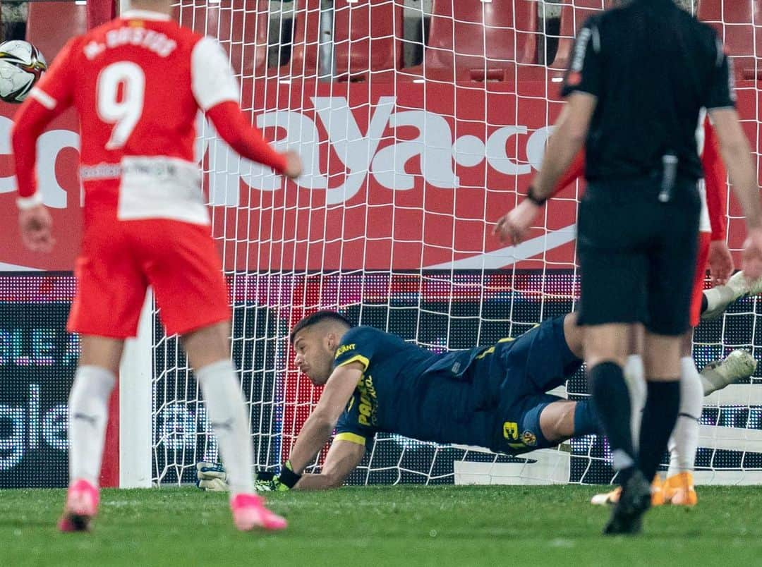 ヘロニモ・ルジのインスタグラム：「Seguimos en carrera, proxima parada, cuartos de final! Enorme trabajo de todo el equipo ! Endavant 🟡🟡 @villarrealcf」